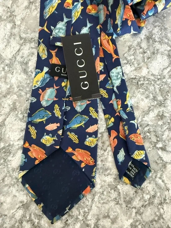 Gucci Silk Tropical Fish Tie NWT 100% Silk - Picture 2 of 5